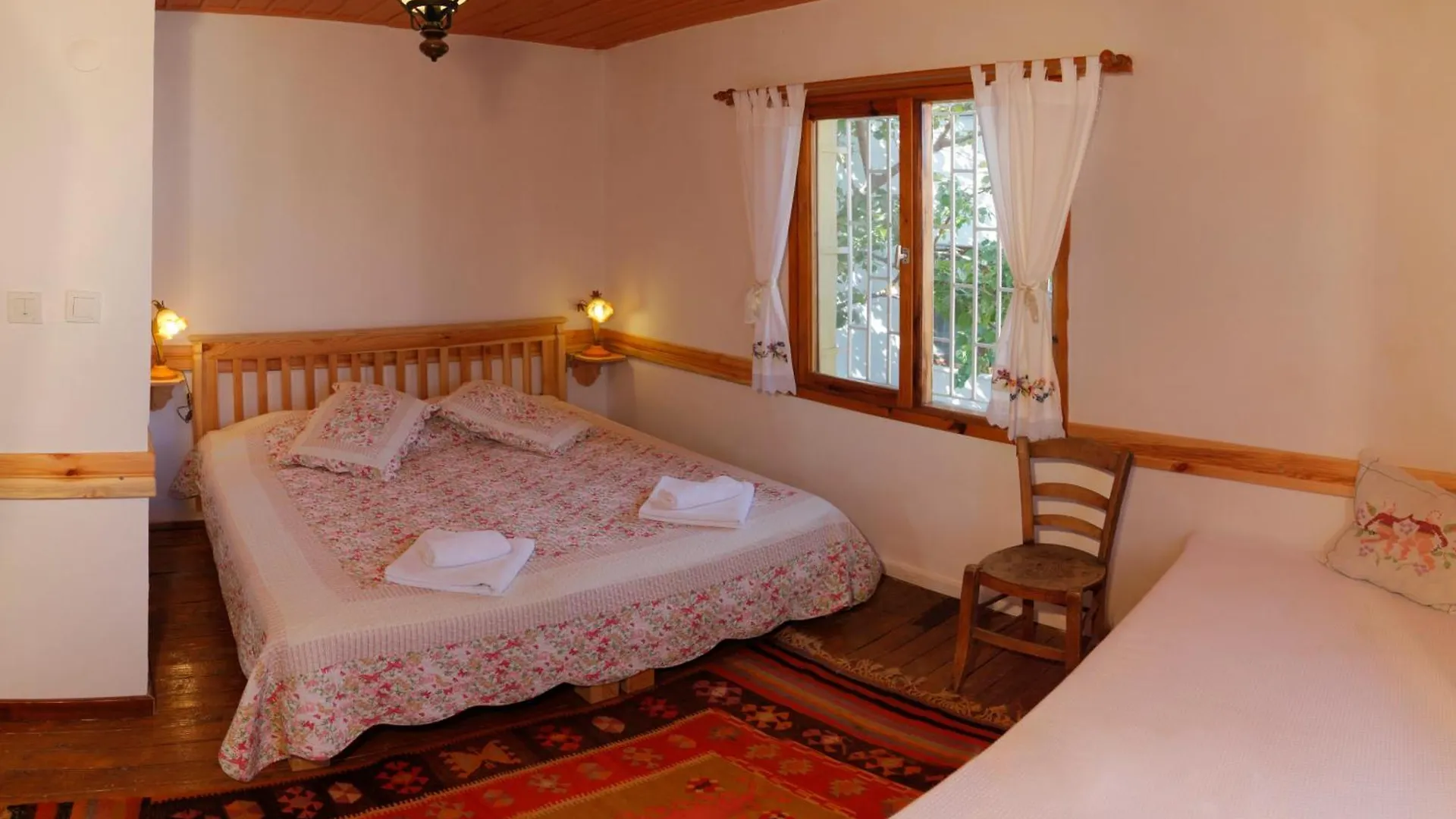 Gunebakan Taliani Hotel Ayvalik Aparthotel